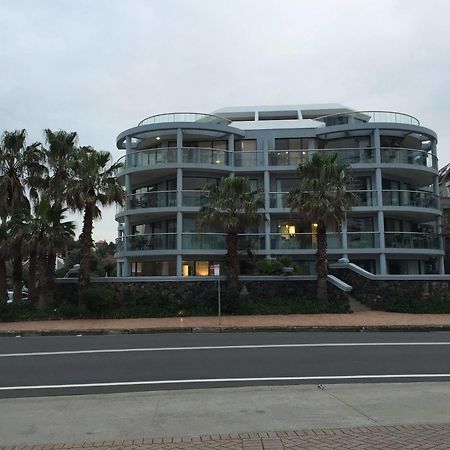 Manly Surfside Holiday Apartments ภายนอก รูปภาพ